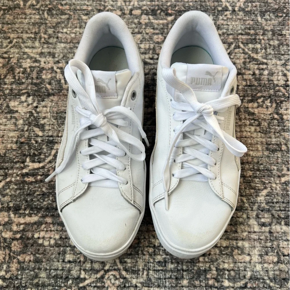 PUMA Smash Platform 2V Woman’s Sneaker Size 8
